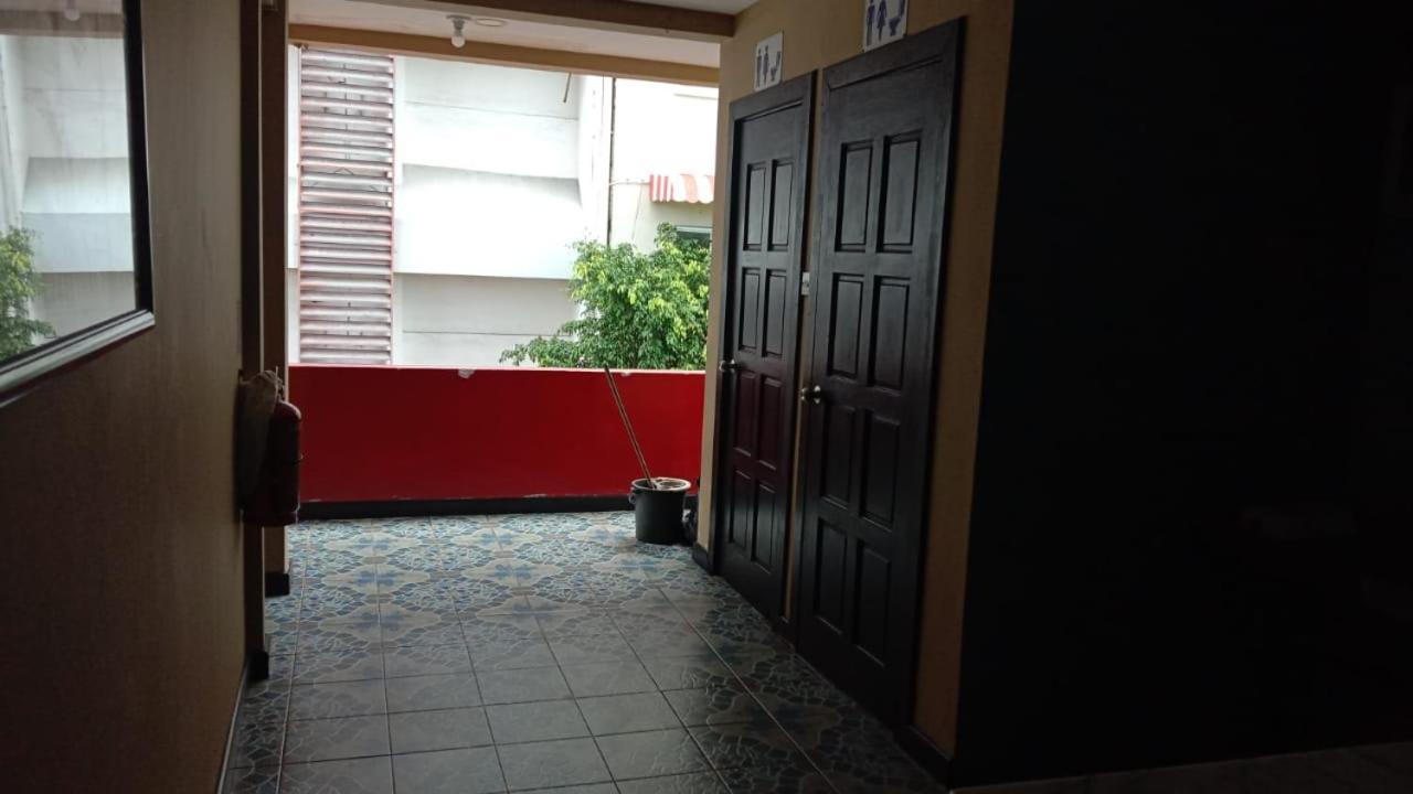 Tabin Lodge Budget Stay Lahad Datu Esterno foto