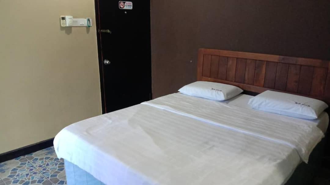 Tabin Lodge Budget Stay Lahad Datu Esterno foto
